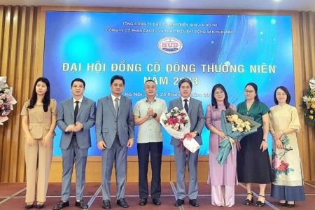 Đại hội cổ đông HUDLAND 2023: "Dự kiến trong 5 năm tới sẽ tăng vốn lên 500 tỷ"