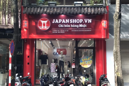 Nhân viên tại cửa hàng JAPANSHOP.VN tư vấn sản phẩm ngay cả khi không hiểu tiếng Nhật