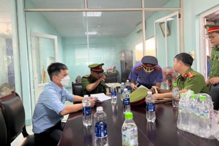 Quảng Bình: Bắt 2 phó giám đốc trung tâm đăng kiểm nhận hối lộ