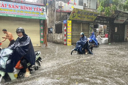 Thời tiết ngày 31/7: Mưa dông xuất hiện ở cả 3 miền