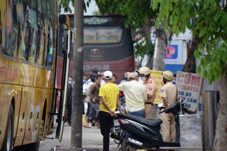 TP. Hồ Chí Minh: Tăng cường kiểm tra, xử lý xe dù bến cóc