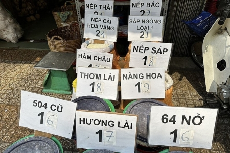 Kiểm soát giá bán, ngăn chặn các hành vi đầu cơ mặt hàng gạo