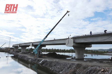 Thanh Hóa: Đẩy nhanh tiến độ thực hiện các dự án lớn, trọng điểm