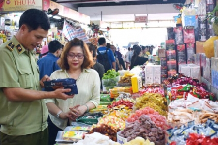 Đà Nẵng: Tăng cường công tác kiểm tra, kiểm soát bánh Trung thu, đồ chơi không rõ nguồn gốc