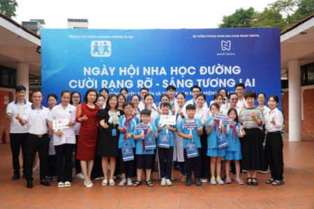 Ngày hội Nha khoa học đường "Cười rạng rỡ-sáng tương lai"