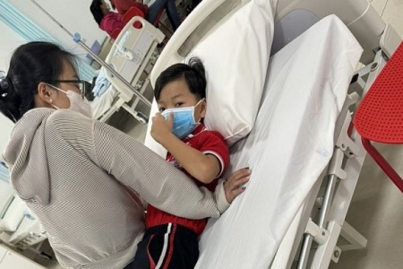 Sở Y tế Đắk Lắk lập đoàn kiểm tra đột xuất bếp ăn của trường, vụ 8 học sinh nghi ngộ độc