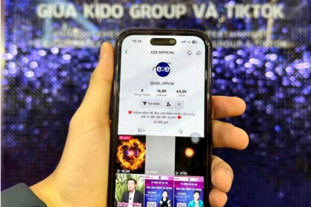 Cú bắt tay của Kido và TikTok