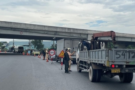 Lực lượng chức năng TP. Hồ Chí Minh xử lý gần 300 trường hợp vi phạm nồng độ cồn trong 05 ngày đầu ra quân