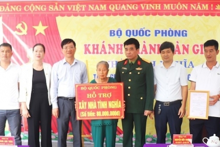 Bộ CHQS tỉnh Thanh Hóa bàn giao nhà tình nghĩa cho gia đình chính sách