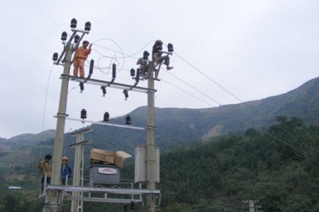 Lào Cai hỗ trợ 6,6 tỷ đồng tiền điện cho hộ nghèo và gia đình chính sách