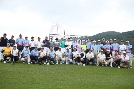 Chiêm ngưỡng các golfer huyền thoại vung gậy ở Vinpearl DIC Legends Việt Nam 2023