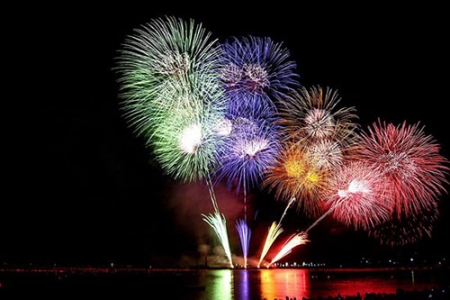 Long An tổ chức 07 điểm bắn pháo hoa đêm giao thừa Tết Nguyên đán Giáp Thìn 2024