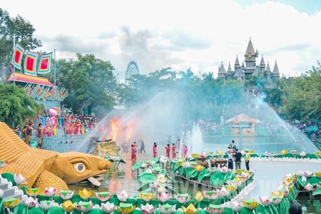 TP. Hồ Chí Minh thu hút hơn 1,6 triệu lượt khách du lịch dịp Tết Dương lịch 2024