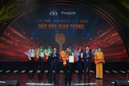 Vô lăng vàng 2023: Tôn vinh tài xế lái xe an toàn, hào hiệp