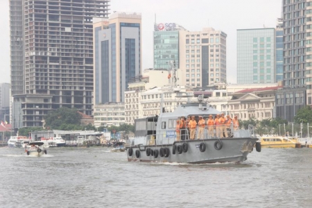 TP. Hồ Chí Minh tăng cường kiểm tra an toàn giao thông đường thủy nội địa dịp Tết