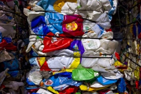 Tình trạng dư cung các nguyên vật liệu nhựa