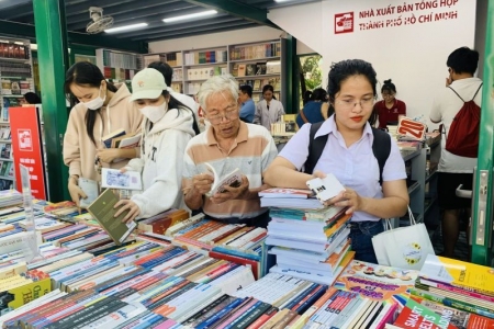 Đường sách TP. Hồ Chí Minh đạt doanh thu gần 60 tỷ đồng trong năm 2023