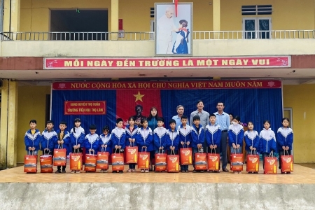 Sao Mai Group mang “Tết ấm” đến với hơn 1.000 hộ nghèo, khó khăn tỉnh Thanh Hóa