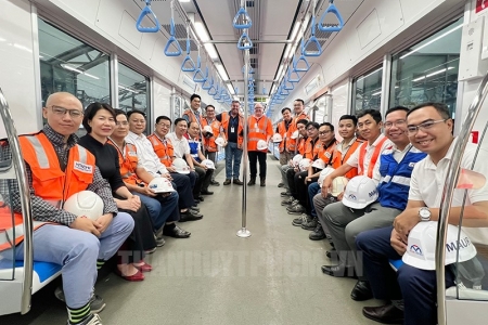 17 đoàn tàu tuyến metro Bến Thành - Suối Tiên chạy thử nghiệm xuyên Tết