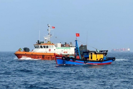 Lực lượng Biên phòng đồng hành với ngư dân bảo vệ vững chắc chủ quyền biển, đảo