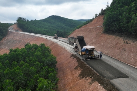 Quảng Ninh quyết tâm hoàn thành đường tỉnh 342 trong quý II