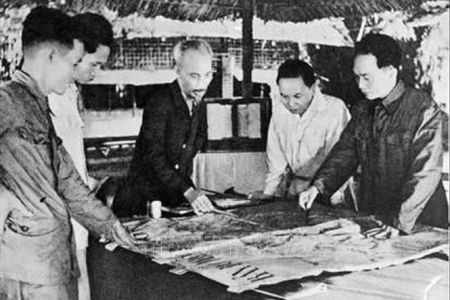 Những quyết định cân não làm nên chiến thắng Điện Biên Phủ