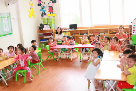 Cả nước còn thiếu khoảng 50.000 giáo viên mầm non