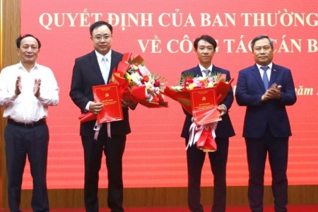 Trao quyết định bổ nhiệm Chánh Văn phòng Tỉnh uỷ Quảng Bình