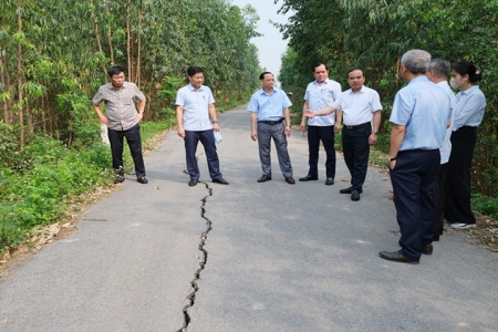 Vĩnh Phúc công bố tình huống khẩn cấp trên tuyến đê Cà Lồ - Nam Viêm