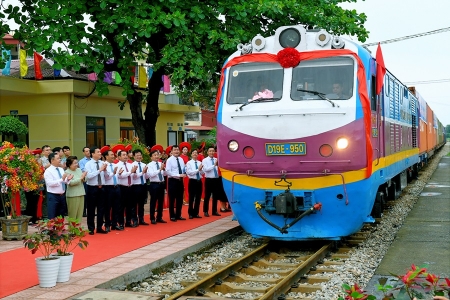 Hải Dương: Khai trương đoàn tàu đầu tiên chở hàng liên vận quốc tế từ ga Cao Xá