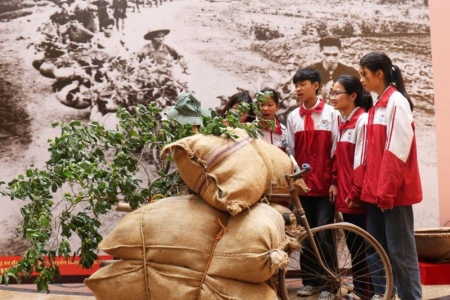 Bắc Ninh: Trưng bày chuyên đề “Chiến thắng Điện Biên Phủ - Sức mạnh Việt Nam - Tầm vóc thời đại’’