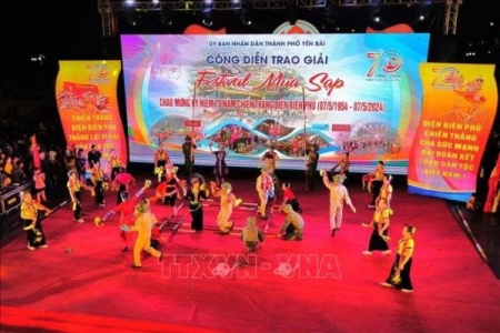 Hơn 3.000 diễn viên tham gia Festival múa sạp 'Rực rỡ sắc màu Tây Bắc'