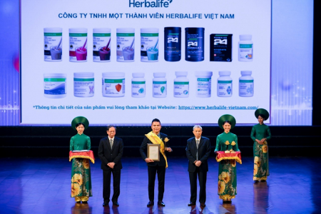 Herbalife Việt Nam được vinh danh Sản phẩm vàng vì sức khỏe cộng đồng năm 2024