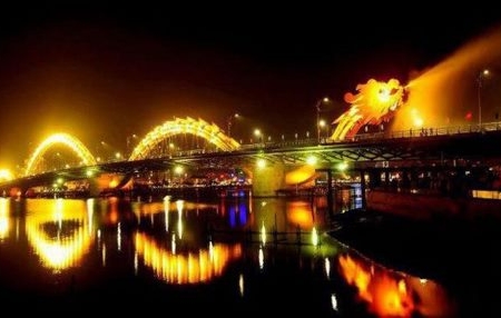 Cầu Rồng phun nước, phun lửa các đêm diễn ra Đại hội Thể thao học sinh Đông Nam Á