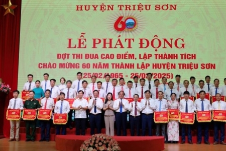 Phát động đợt thi đua cao điểm lập thành tích chào mừng 60 năm ngày thành lập huyện Triệu Sơn