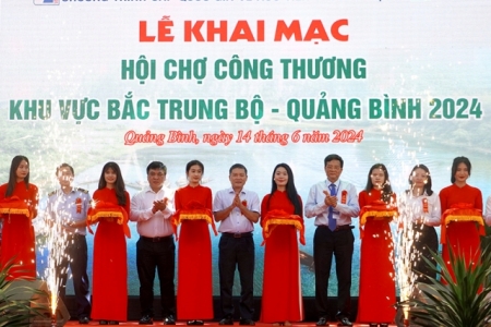 Khai mạc hội chợ Công Thương khu vực Bắc Trung bộ tại Quảng Bình