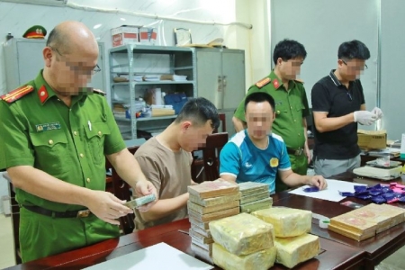 Triệt xóa đường dây ma túy lớn ngụy trang trong hàng hóa