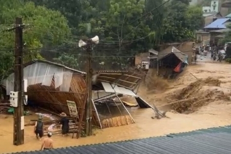 Cảnh báo lũ quét, sạt lở đất do mưa lũ ở Hòa Bình, Thanh Hóa, Kon Tum