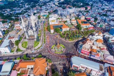 10 địa phương thu ngân sách lớn nhất 6 tháng đầu năm: Bài 5 - Bình Dương về Năm