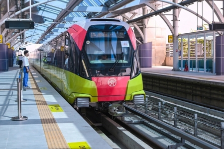 8h sáng nay, tuyến đường sắt đô thị Nhổn - ga Hà Nội chính thức chạy thương mại