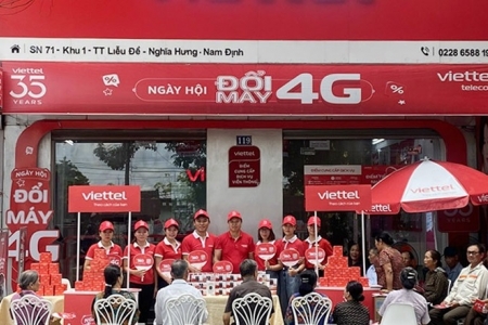 Viettel Nam Định đồng hành cùng khách hàng chuyển đổi thiết bị sử dụng sóng 4G