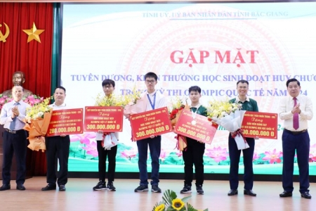 Bắc Giang: Tuyên dương 3 học sinh đoạt HCV Olympic quốc tế