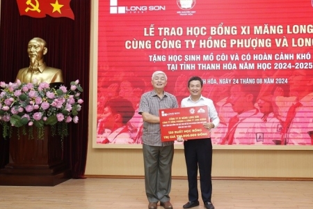 Công ty Xi măng Long Sơn trao 120 suất học bổng cho học sinh có hoàn cảnh đặc biệt khó khăn