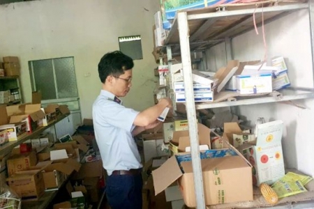 Lực lượng QLTT Thanh Hóa kiểm tra việc kinh doanh giống cây trồng, phân bón, thuốc bảo vệ thực vật