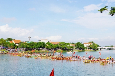 Gần 1.300 vận động viên tham gia Lễ hội bơi, đua thuyền truyền thống trên sông Kiến Giang năm 2024