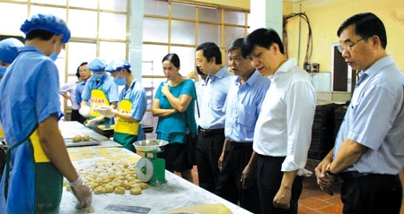 Siết chặt quản lý an toàn thực phẩm: Doanh nghiệp có lộ trình chuyển tiếp 12–24 tháng