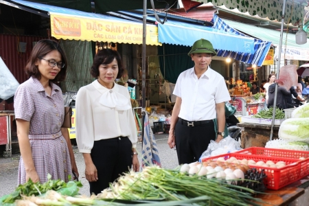 Sở Công Thương Bắc Ninh khảo sát tình hình cung ứng hàng hóa thiết yếu sau bão Yagi