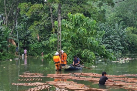 Mưa lũ và sạt lở đất ảnh hưởng đến hệ thống lưới điện ở nhiều tỉnh miền Bắc