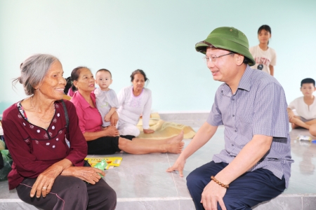 Quảng Ninh: Phó Bí thư, Chủ tịch UBND tỉnh thăm hỏi, động viên các gia đình bị ảnh hưởng bởi bão