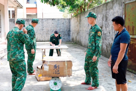 Biên phòng Quảng Ninh tạm giữ 7.000 chiếc bánh trung thu không rõ nguồn gốc